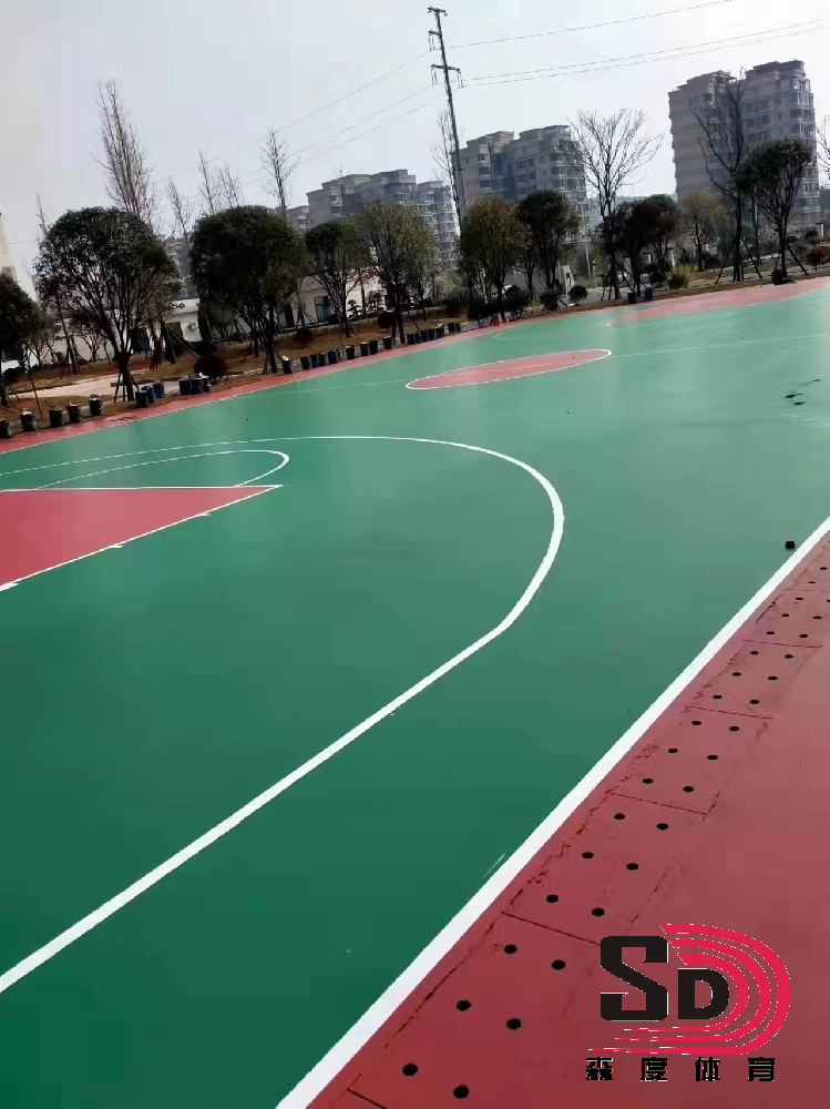 硅PU球场为什么会变色